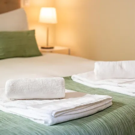 Homeysuite Bedroom 3 Seahouse